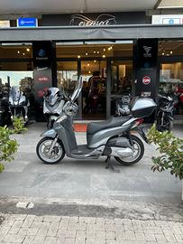 SH 300 unico proprietario solo 18500km!