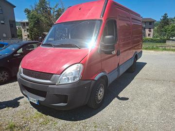 IVECO DAILY 2012
