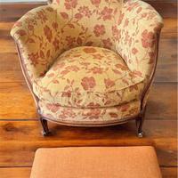 Poltrone e poggiapiedi