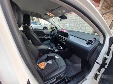 Autovettura  Mercedes