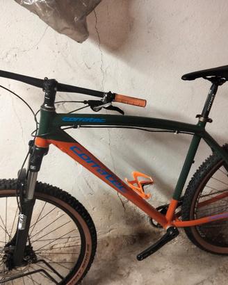 Mountain-bike 