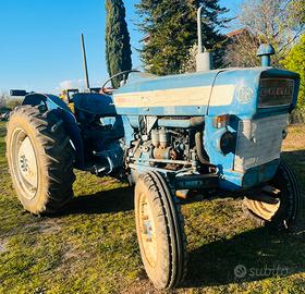 Trattore Ford 3000