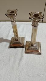 Coppia di candelabri neoclassici argentati