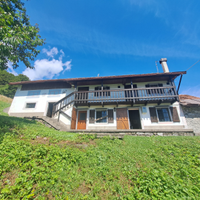 Ripropongo casetta di montagna con stalla