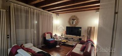 2 LOCALI A MONTEBELLUNA