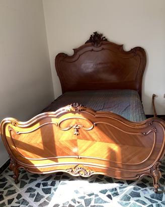 Antico letto stile Luigi XV