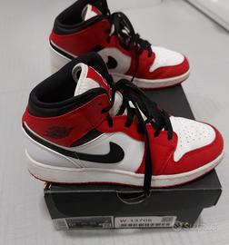 Jordan air 1 mid N.38 bianche,rosse e nere