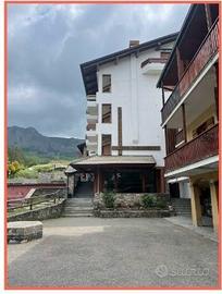 Immobile in asta di 197 m² con 2 locali a Santo St