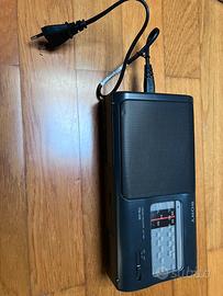 Radio AM/FM marca SONY mod. ICF 780