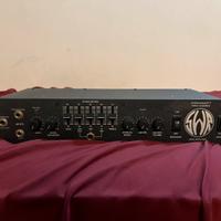 Testata per basso SWR Workingman's 300