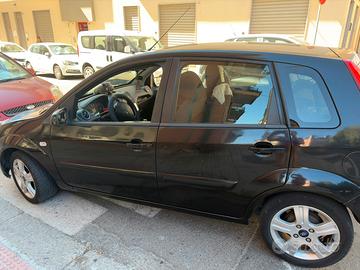 Ford fiesta 1400 turbo diesel