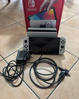 Nintendo Switch Oled Bianca
