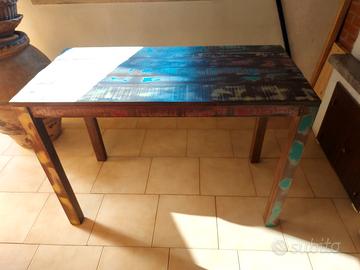 Tavolo in legno massello di recupero 
