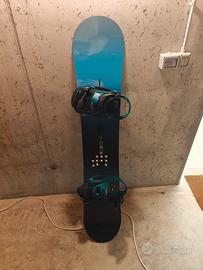 Snowboard Burton 158w + attacchi Burton carteleast