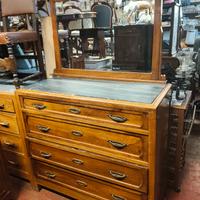 comò con coppia comodini stile liberty 