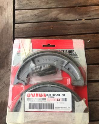 Ganasce freno posteriore Yamaha IT, XT, YZ, SR