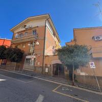 3 LOCALI A LANUVIO