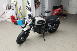 Ducati scrambler 800