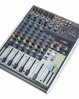 MIXER BEHRINGER