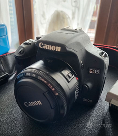 Canon EOS 500D con obiettivo EF-50mm