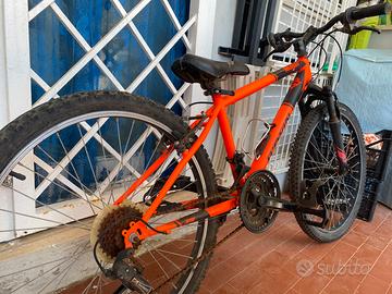 Mountain Bike Rockrider 500 - 24” - 50€