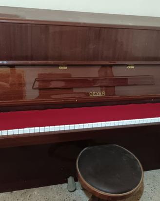 Pianoforte a muro Geyer