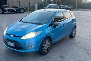ford fiesta gpl casa madre 