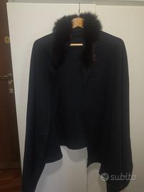 Mantella bordata con pelliccia