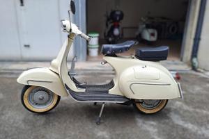 PIAGGIO Vespa 150 GL (VLA1) .