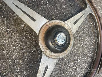 Volante Nardi per Lancia