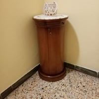 Mobiletto/Comodino alto 67cm - Diametro del piano