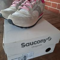 Scarpe ginnastica Saucony e Champion taglia 32