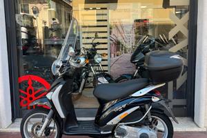 Piaggio Liberty 125 Bauletto e parabrezza, 12 mesi