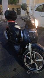 Scarabeo 200