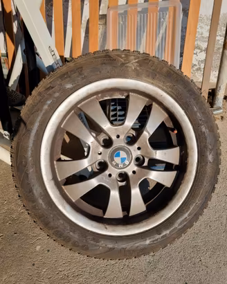 4 Goodyear ultragrip 9 m+s