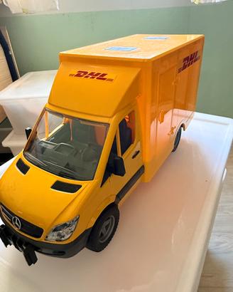 Furgone DHL mercedes bruder
