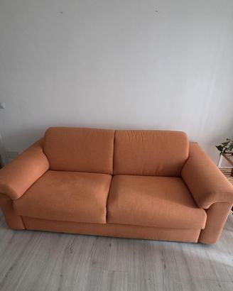Divano letto e pouf (incluso materasso MAI usato)