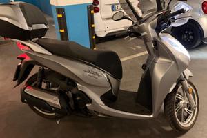 Honda SH 300 ABS  Km 2.300 praticamente NUOVO.
