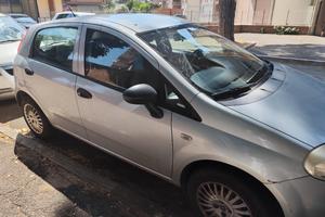 auto fiat grande punto a metano
