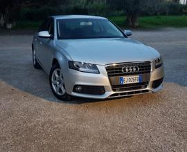 Audi A4 2.0 140 CV da vetrina, sempre Garage