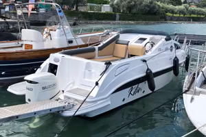 A F F A RE MANARA 23 CABIN SPORT DEM O