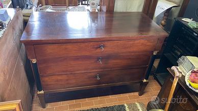 Cassettone impero in noce