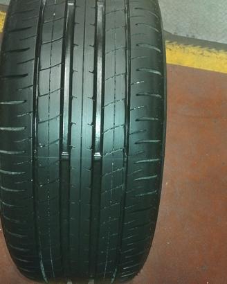 4 gomme Dunlop.