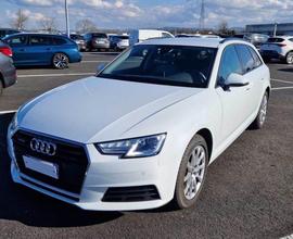 AUDI A4 Avant 40 TDI quattro S tronic Business