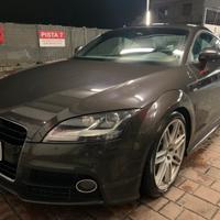 Audi TT 211cv