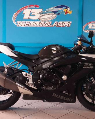 SUZUKI GSX R 750