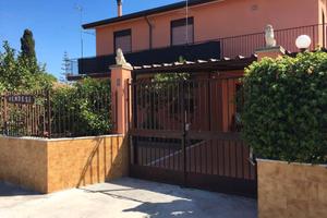 Spaziosa villa con cortile a Vaccarizzo