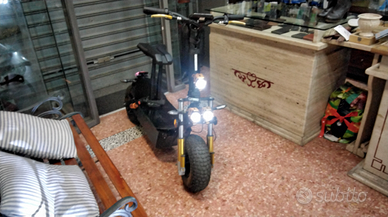 Monopattino marca ncx