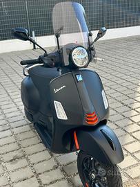 Vespa 300