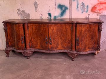 Credenza antica